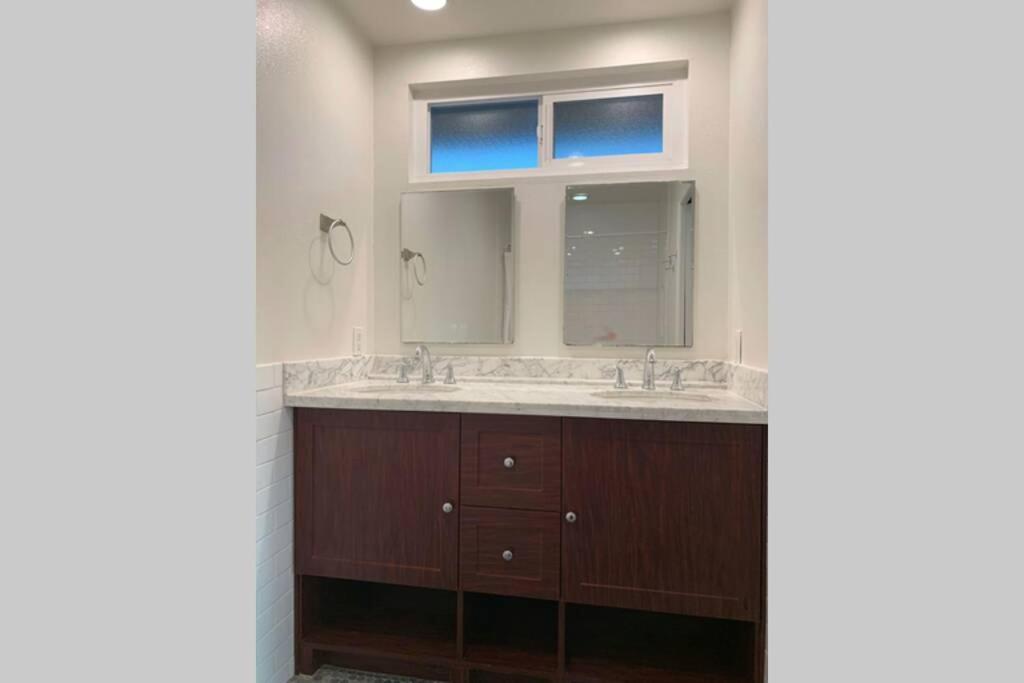 City Center Villa - Pool, Patio & Close To Beach! Huntington Beach Extérieur photo