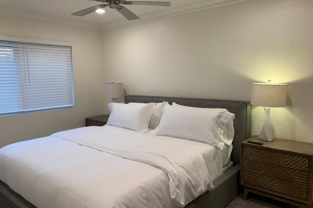 City Center Villa - Pool, Patio & Close To Beach! Huntington Beach Extérieur photo